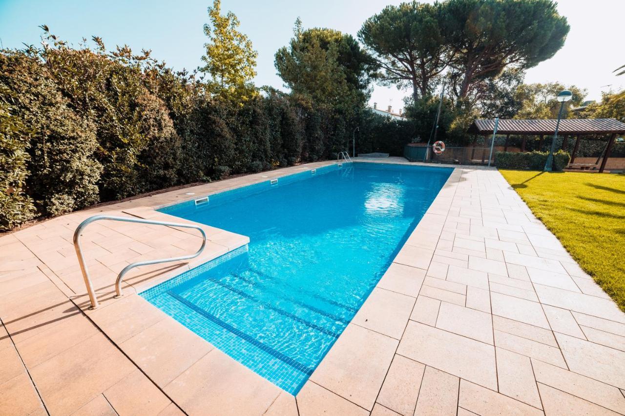 Apartament Per Parelles Reformat Amb Piscina Calella De Palafrugell Bagian luar foto